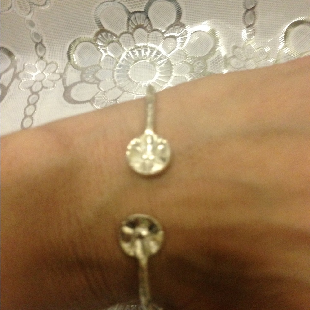 Women's Bangle in Sterling silver